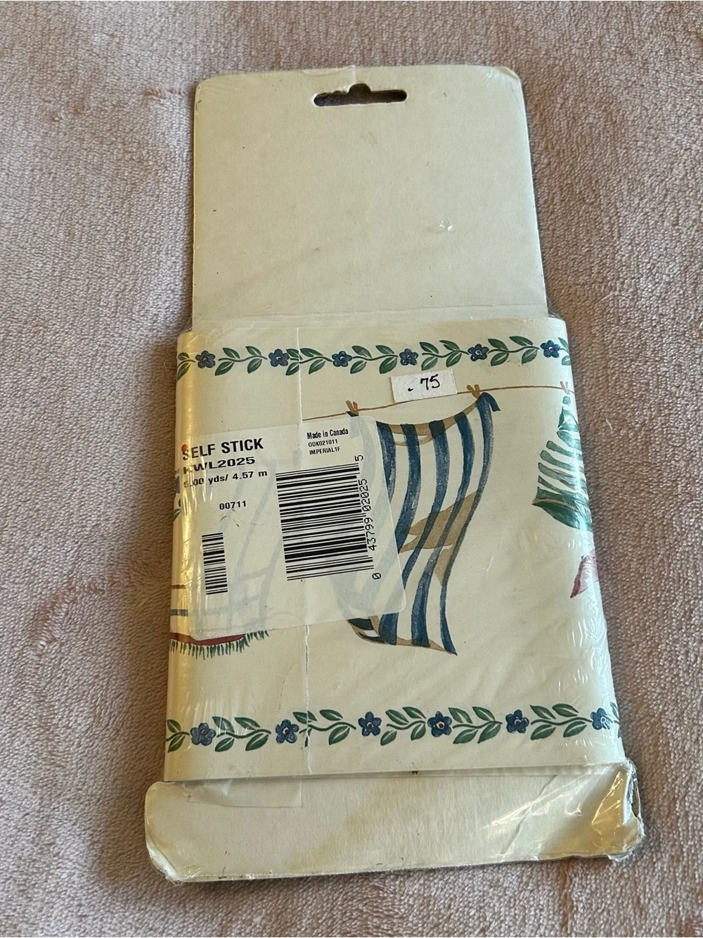 Vintage Imperial Decorative Wall Border self stick country laundry clothesline